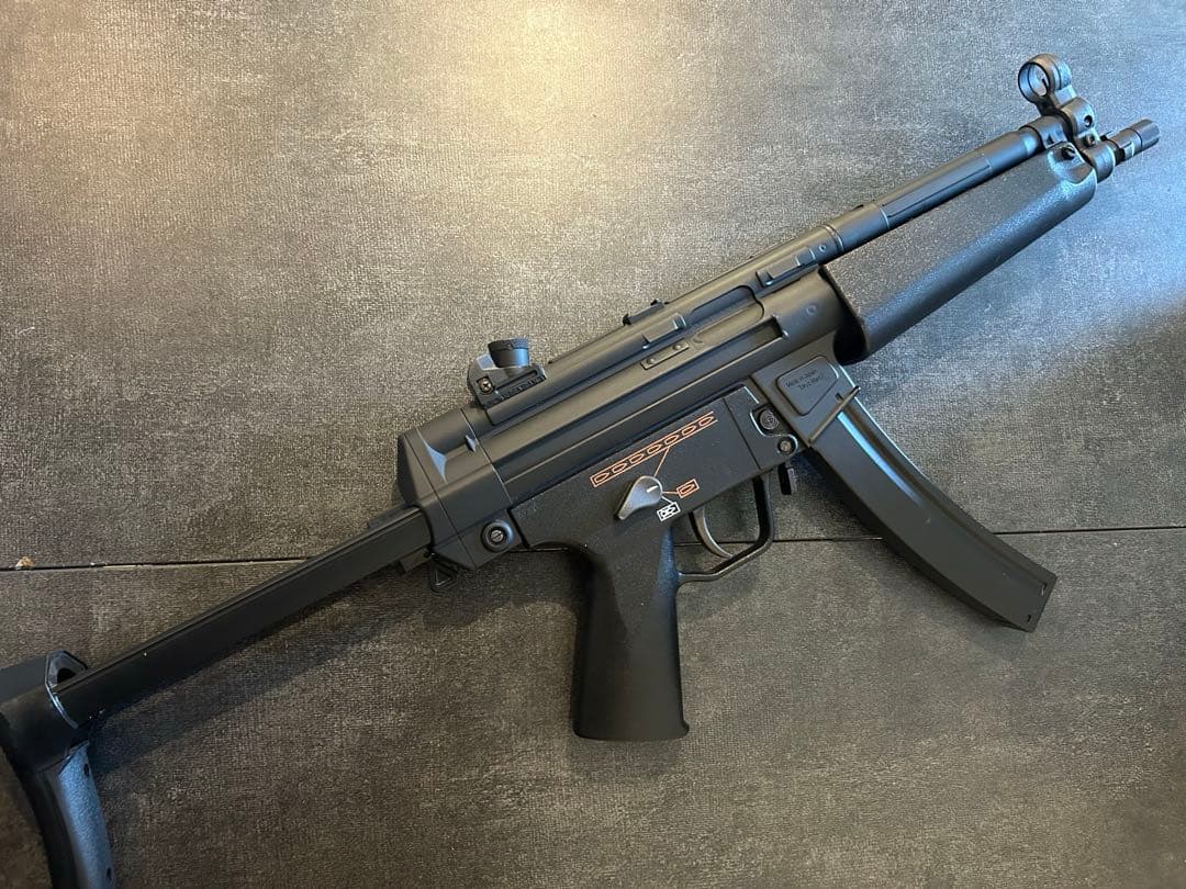 【美品】東京マルイ MP5A5 スタンダード 箱・多弾マガジン・クランプ付