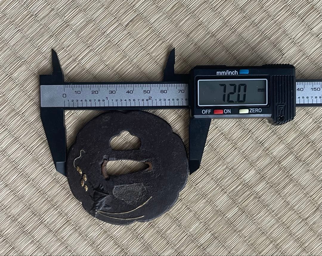 武具　鍔　鉄鍔