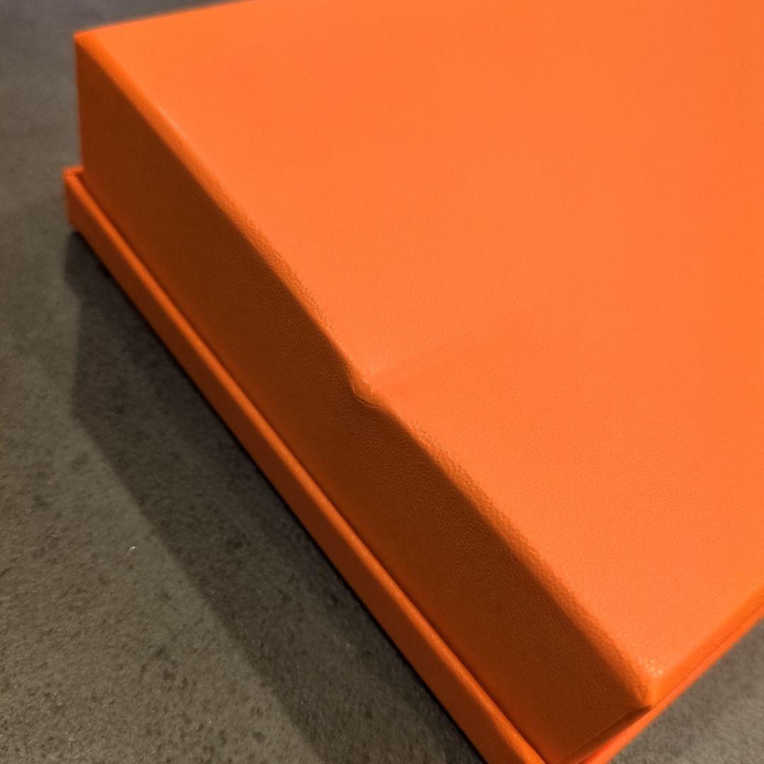 HERMES オレンジ フェイスタオル《ステアーズ》