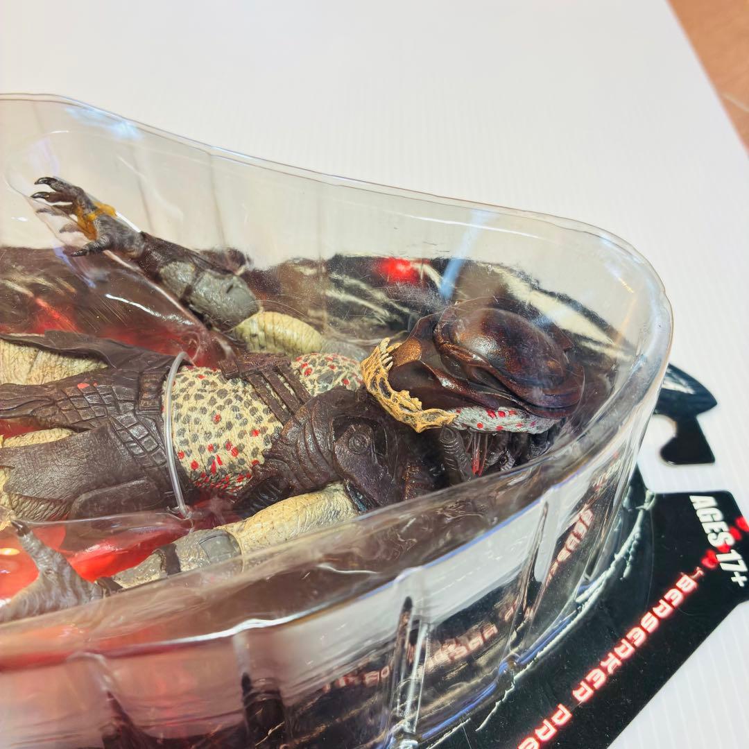 【未開封】NECA プレデターズ　3体　ファルコナー バーサーカー クラシック