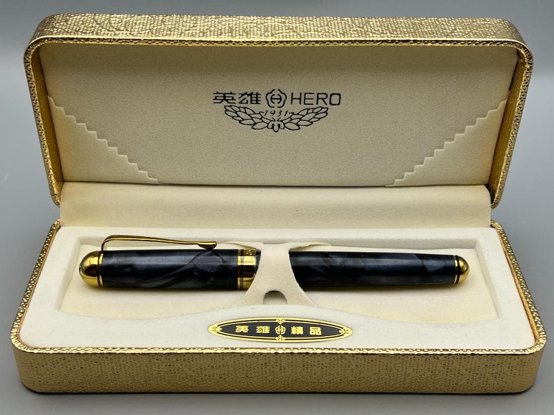 高級セルロイドの魅力！滑らかな質感！ 老舗ブランド 稀少14K 万年筆 英雄