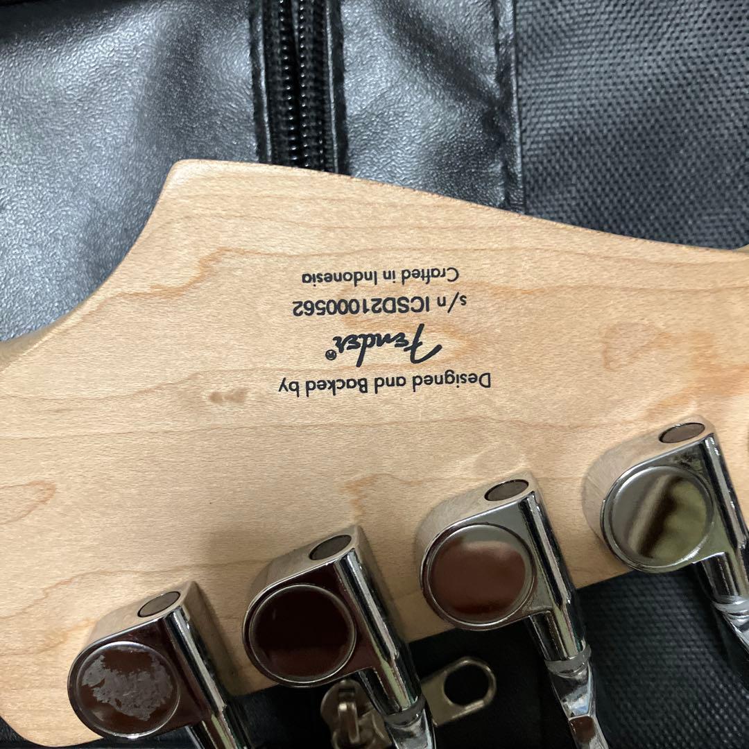 スクワイアストラトキャスター　サンバースト