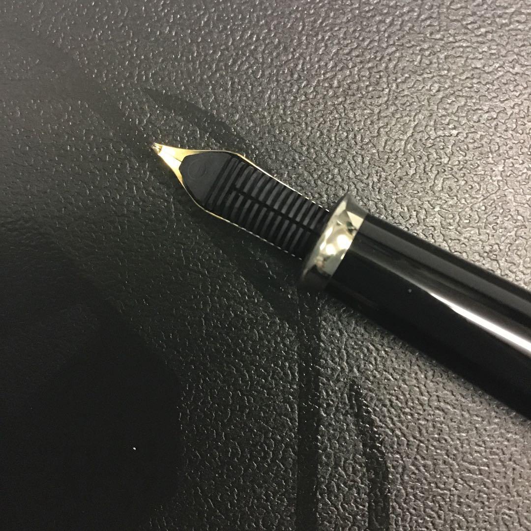 CROSS クロス　タウンゼントブラックラッカー　18金ペンM万年筆　ネーム入