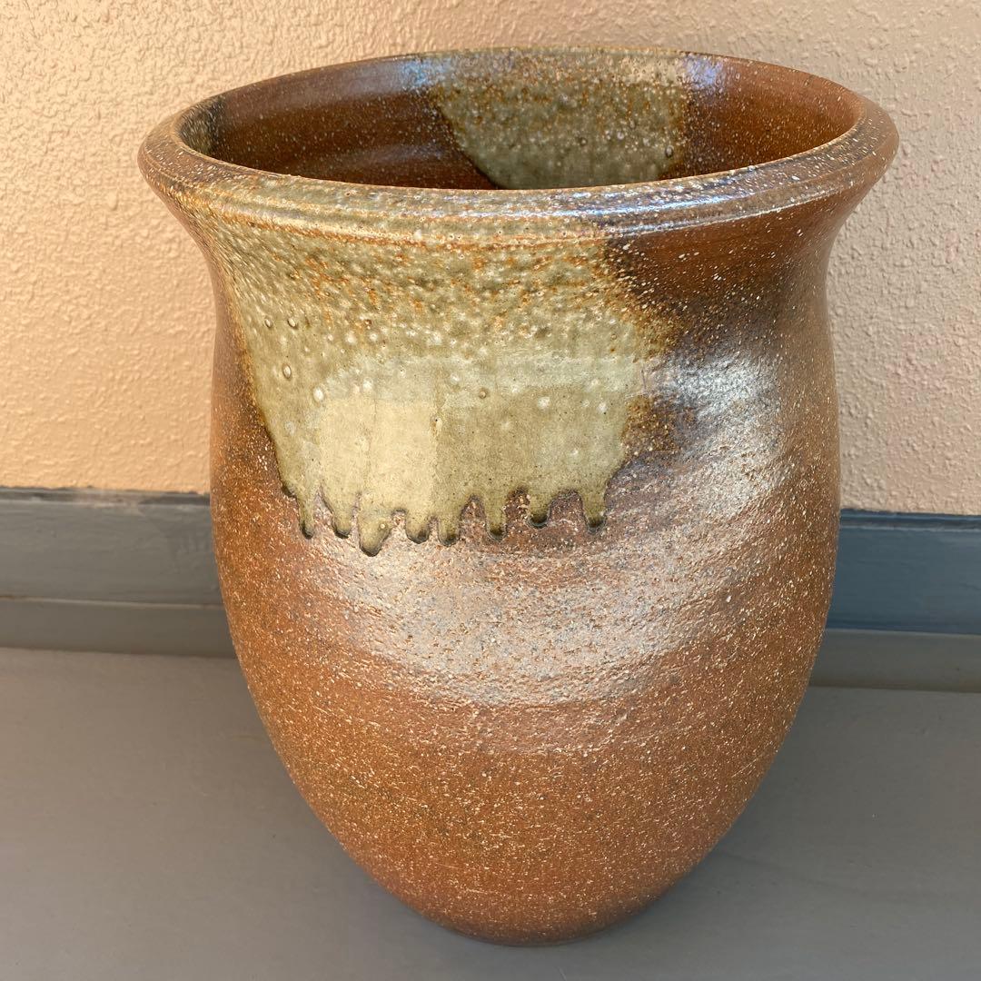 信楽焼き灰釉壷型陶器傘立て植木鉢