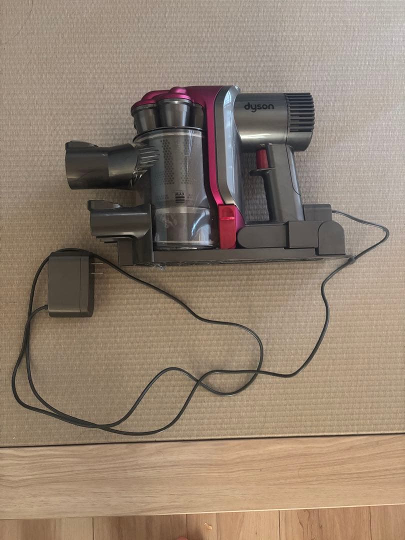 値下げ対応可　Dyson キャニスター掃除機 本体 充電器付き　⚠️箱・説明書欠品