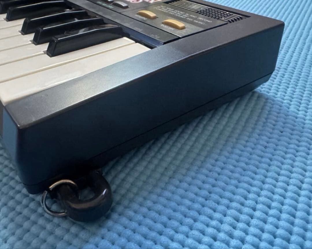 カップヌードル　シンセサイザー CASIO