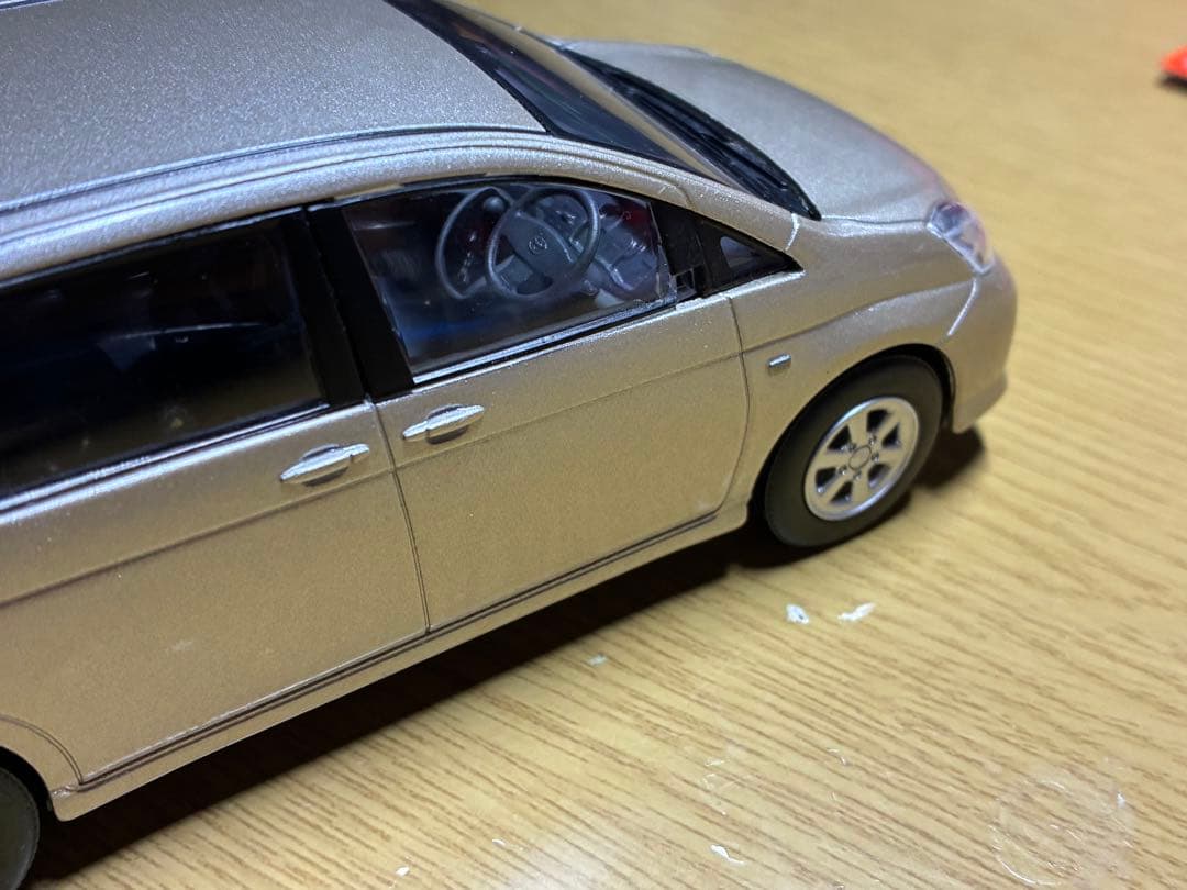 1/30 トヨタアイシス カラーサンプルミニカー ゴールド 非売品 プルバック