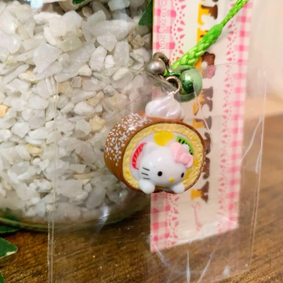 【激レア】ご当地キティ　スイーツ　根付け ストラップ ロールケーキ　バージョン