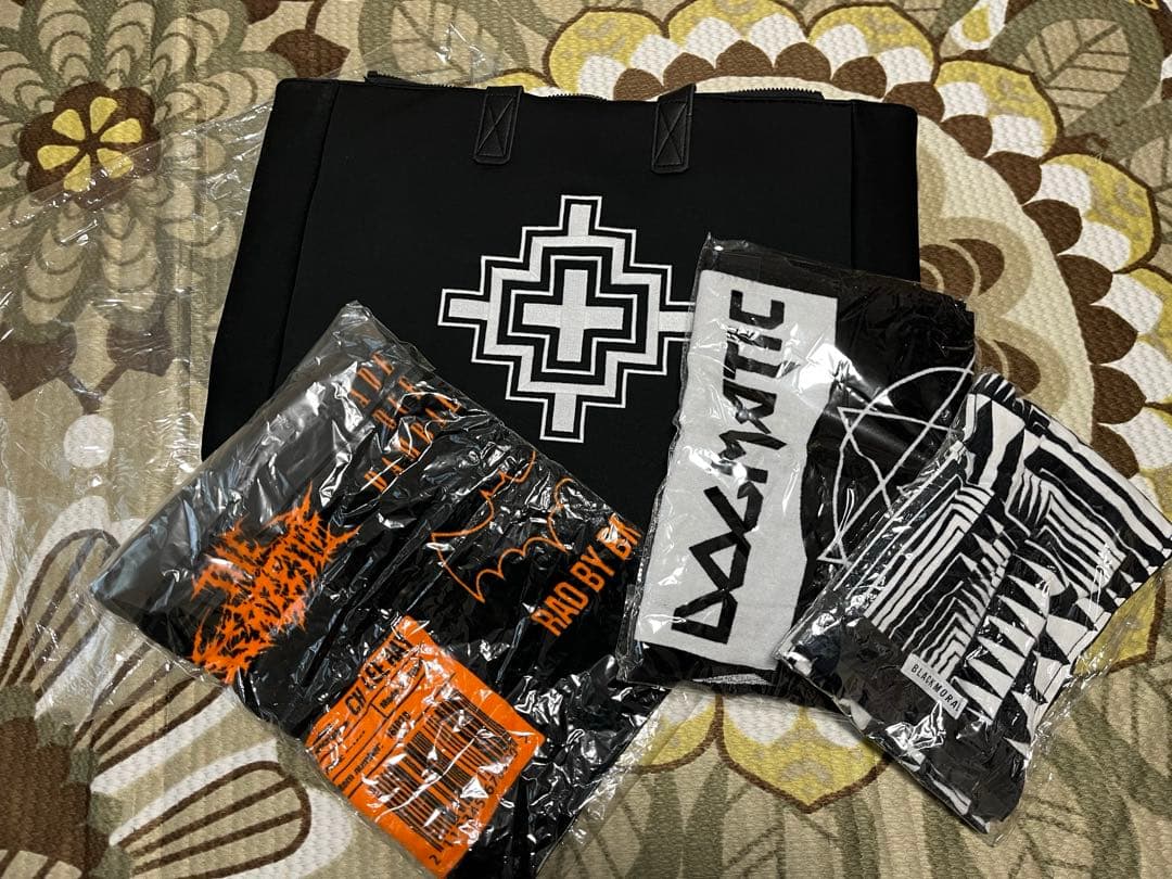 the GazettE 未使用バッグ＆タオルまとめ売り