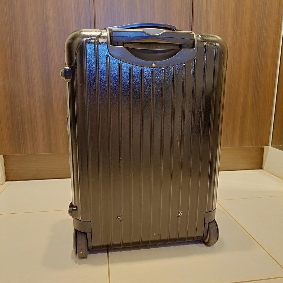 【RIMOWA】リモワ 35L 2輪 サルサ SALSA 機内持ち込み人気の黒