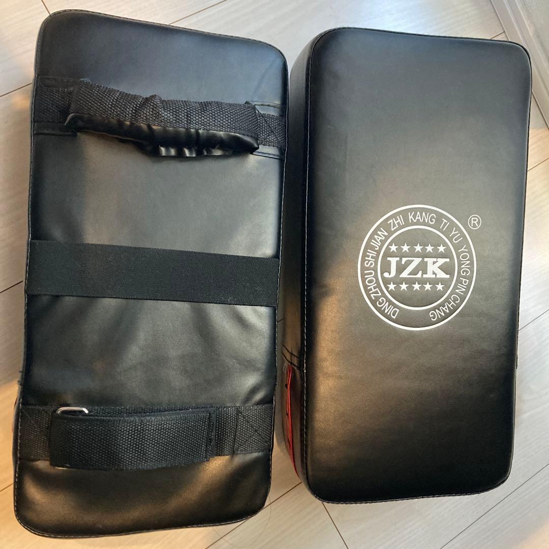 キックボクシング　格闘技　Adidas ボクシンググローブ ミットセット(鞄付)