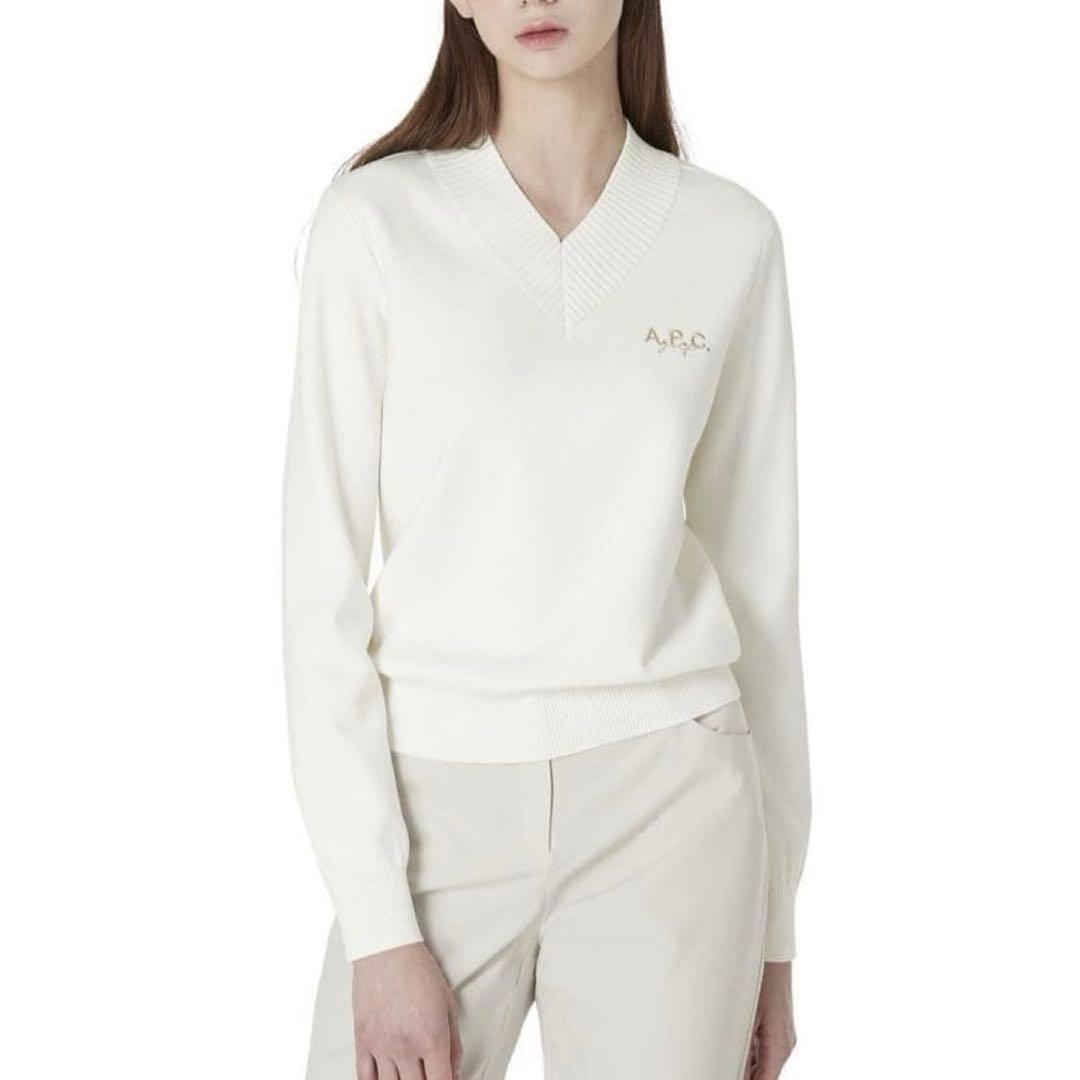 即発送！お値下げ歓迎♡ A.P.C. ホワイト Vネックセーター
