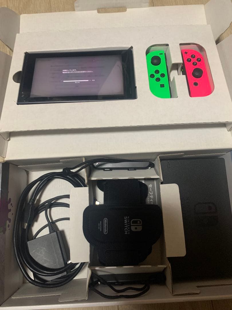 期間限定！Nintendo Switch Splatoonセット 本体