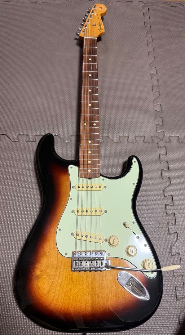 Fender / Vintera 60s Stratocaster（2022)