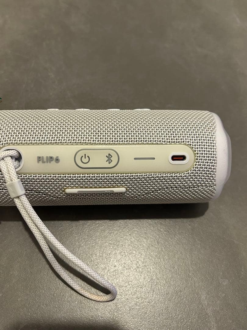 プラムさま専用♡JBL FLIP 6 ホワイト ワイヤレススピーカー