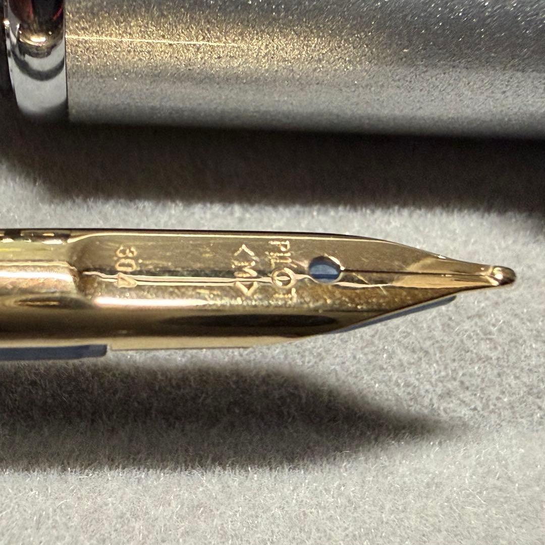 パイロット万年筆 キャップレス 〈M〉中字(未使用)