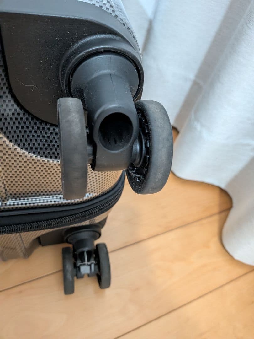 [エース] スーツケース フロントポケット付き キャリーケース Mサイズ