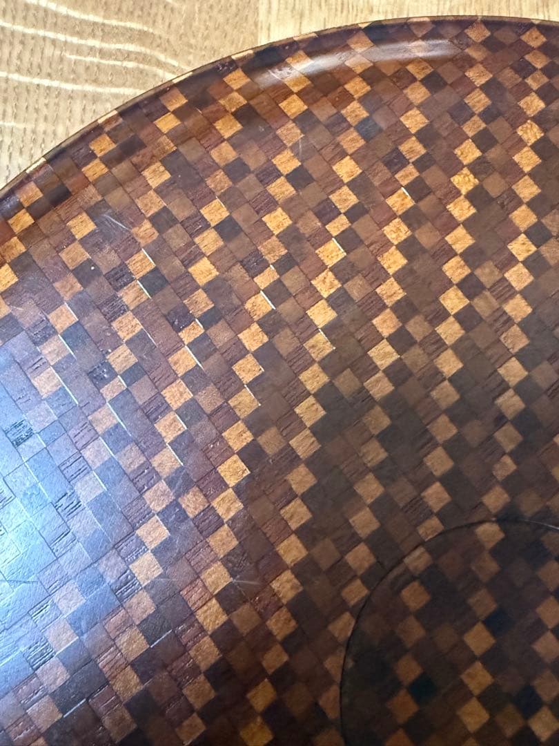 箱根細工　丸盆　市松模様　天然木　31センチ