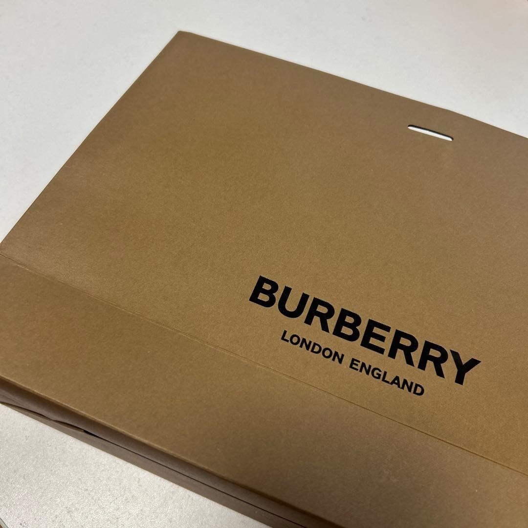 k*h様 【定価34100】BURBERRY キーケースストライプ　新品未使用