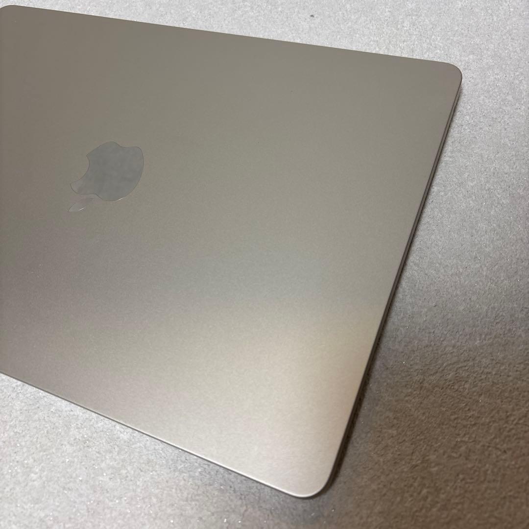MacBook Air M2 ケース付き