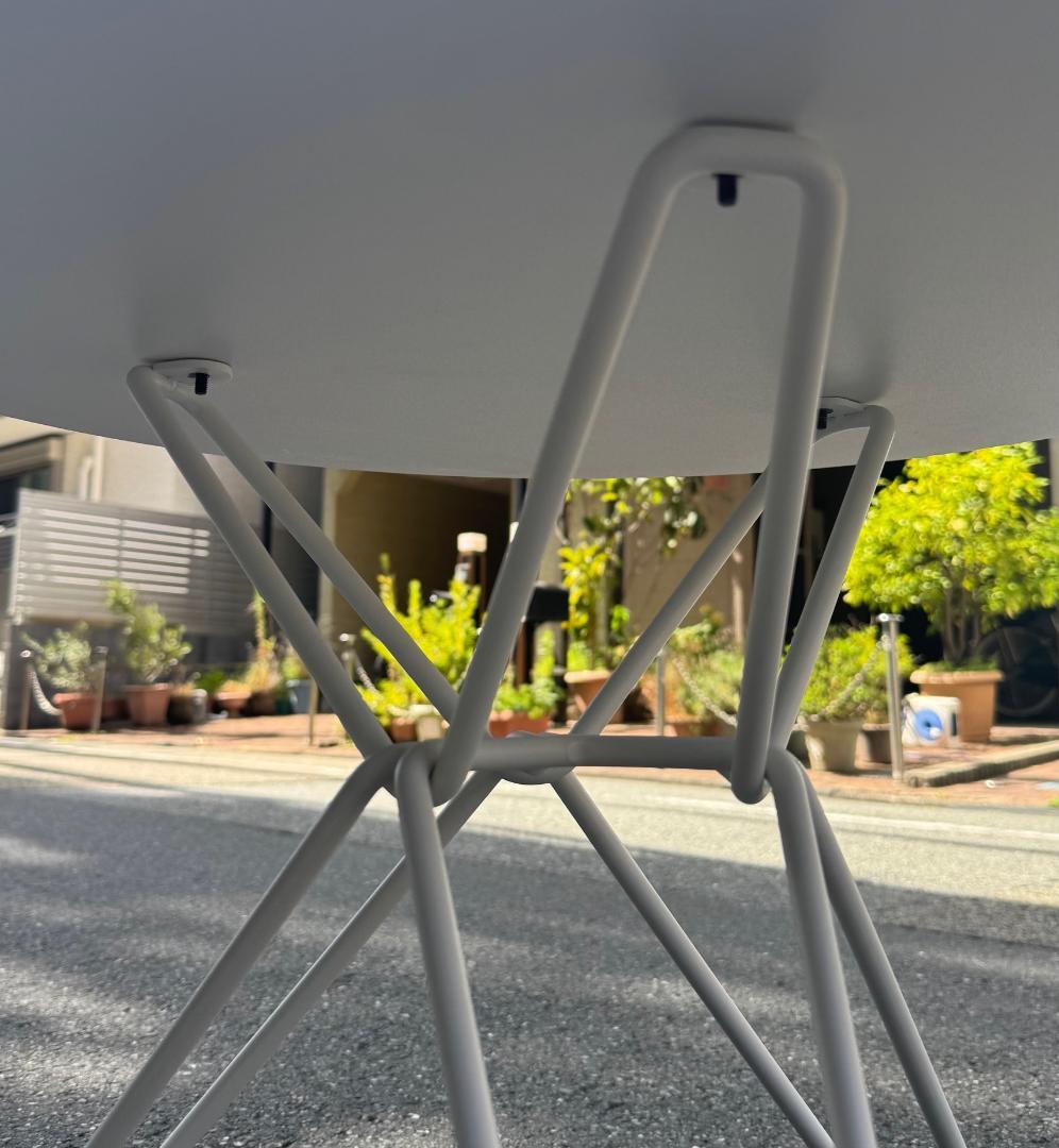 Ｋ．ひろ☆　ホワイト丸テーブル LIVINGMOTIF