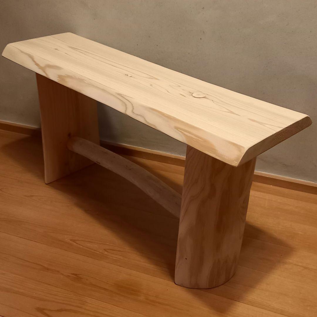 一点物　国産杉スツール、ベンチ　無垢一枚板&丸太半割りログ脚、湾曲枝部材使用