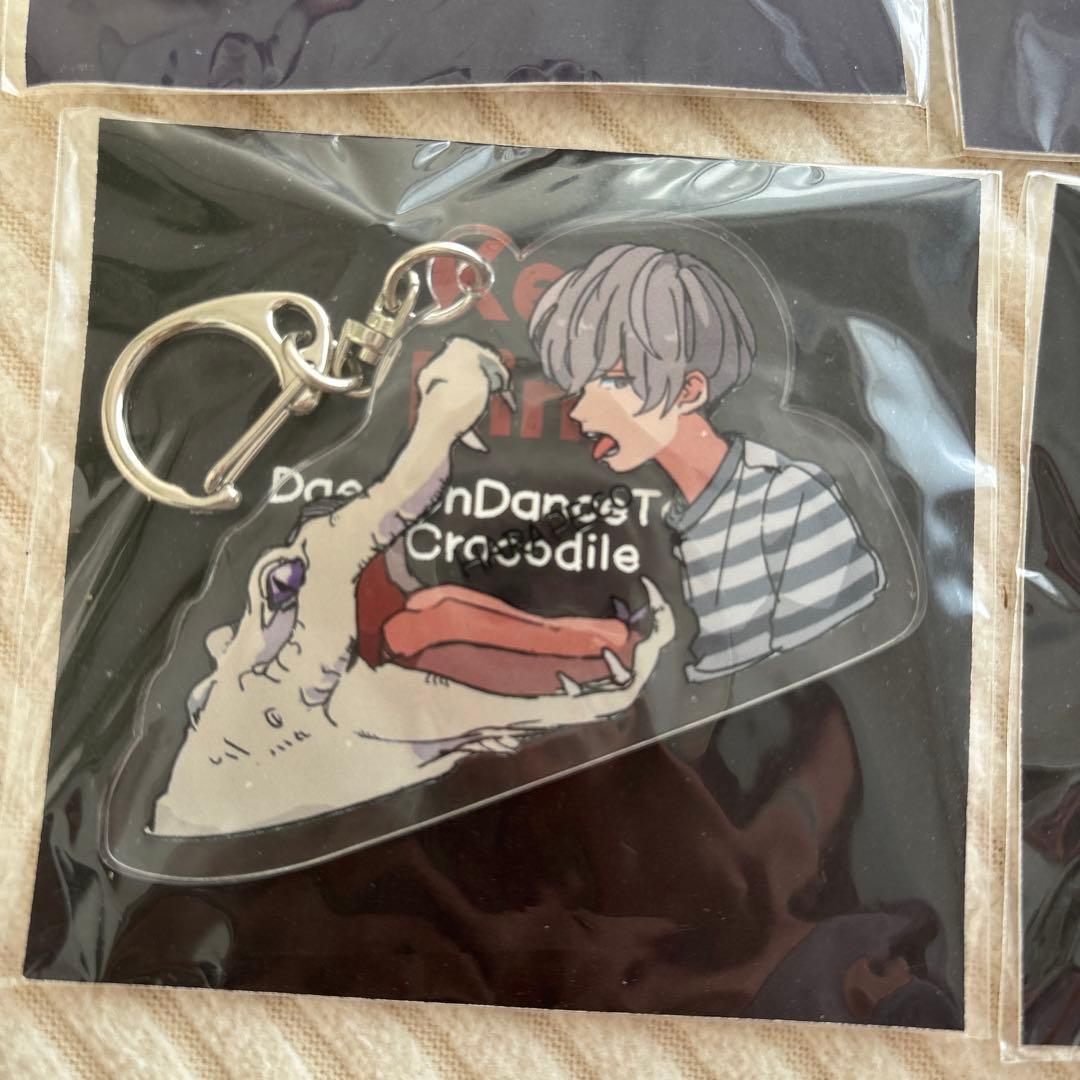 Eve アクリルキーホルダー(ばら売り可能)