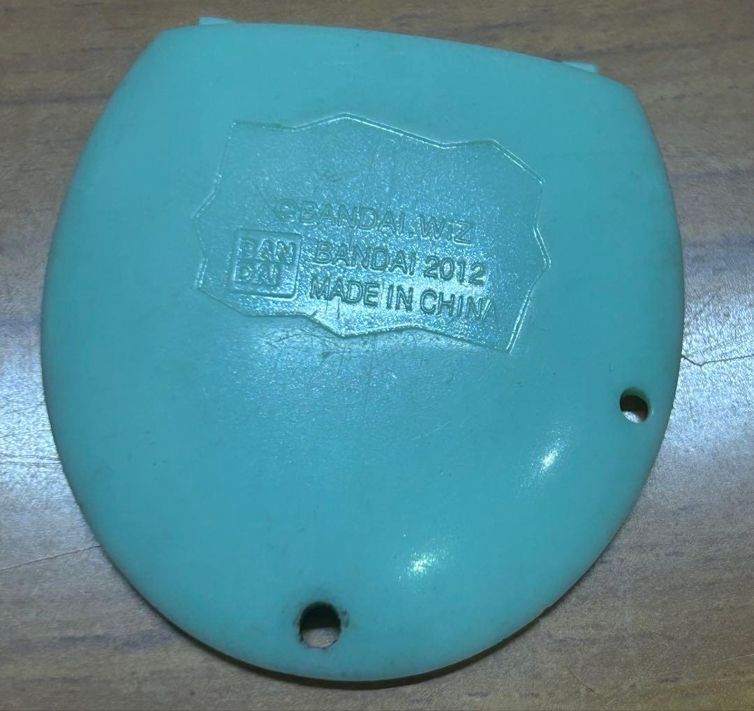 【1/3発送】たまごっちピース本体 新品電池2本,説明書,箱,たまデコピアス付き