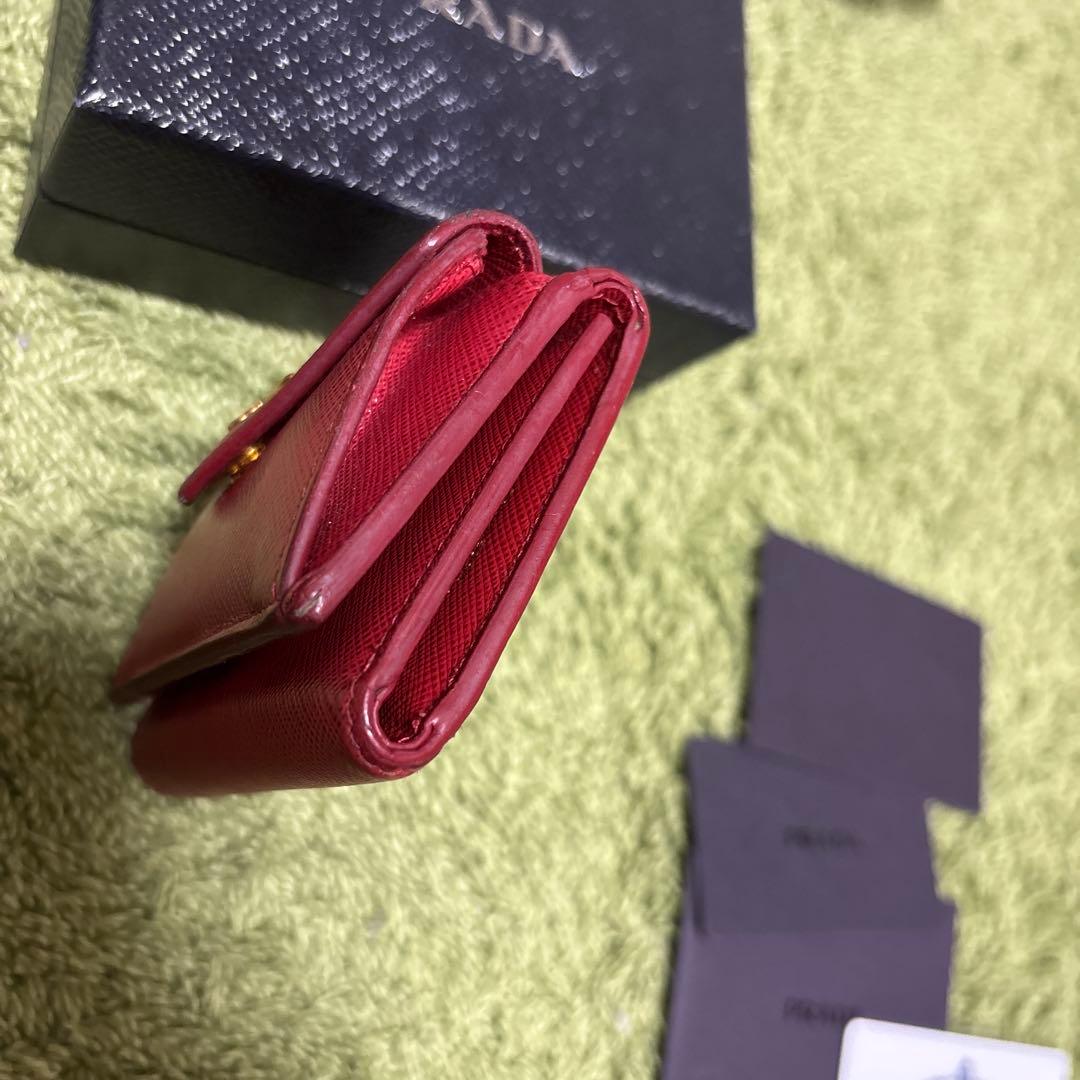 M*M様 PRADA 三つ折り財布 赤 サフィアーノレザー