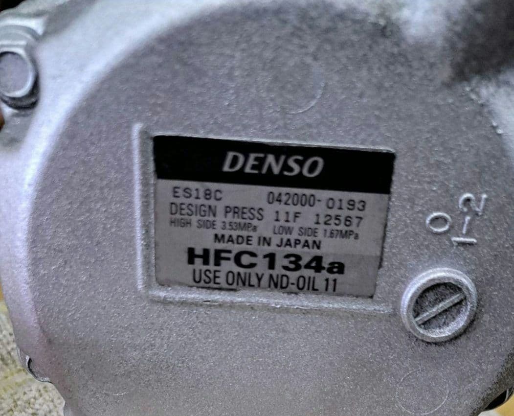 NHW20　プリウス　エアコンコンプレッサ　電動