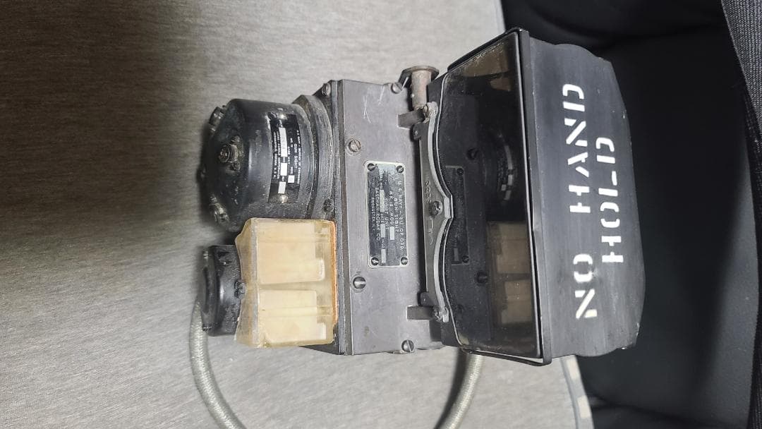 朝鮮戦争を戦った F 86セイバーの照準器 サイト