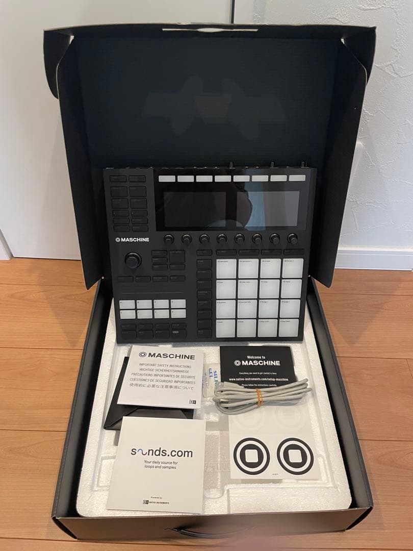 ④ Native Instruments MASCHINE Mk3 ライセンス有