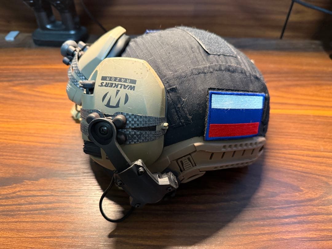 タクティカルヘルメット