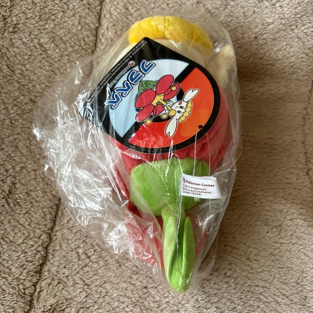 ポケモンセンター　フラべべ　ドール　ぬいぐるみ