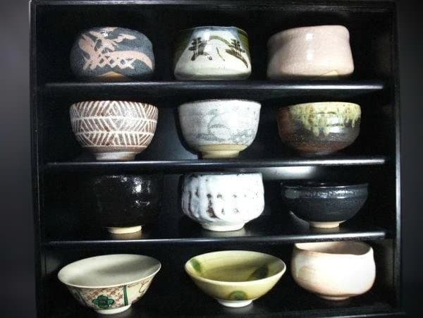 茶棚 抹茶茶碗 12個 収納箱 漆器 唐津 天目茶碗他１２点