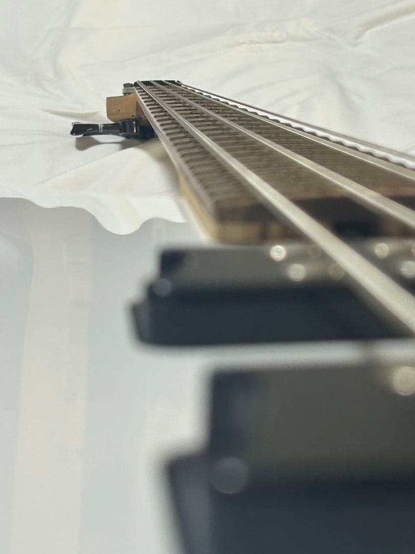 YAMAHA ヤマハTREX304 エレキベース　白　ホワイト　希少