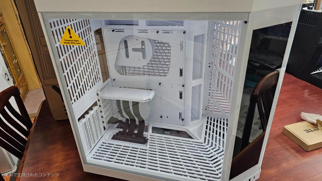 Hyte y70 touch　白　pcケース