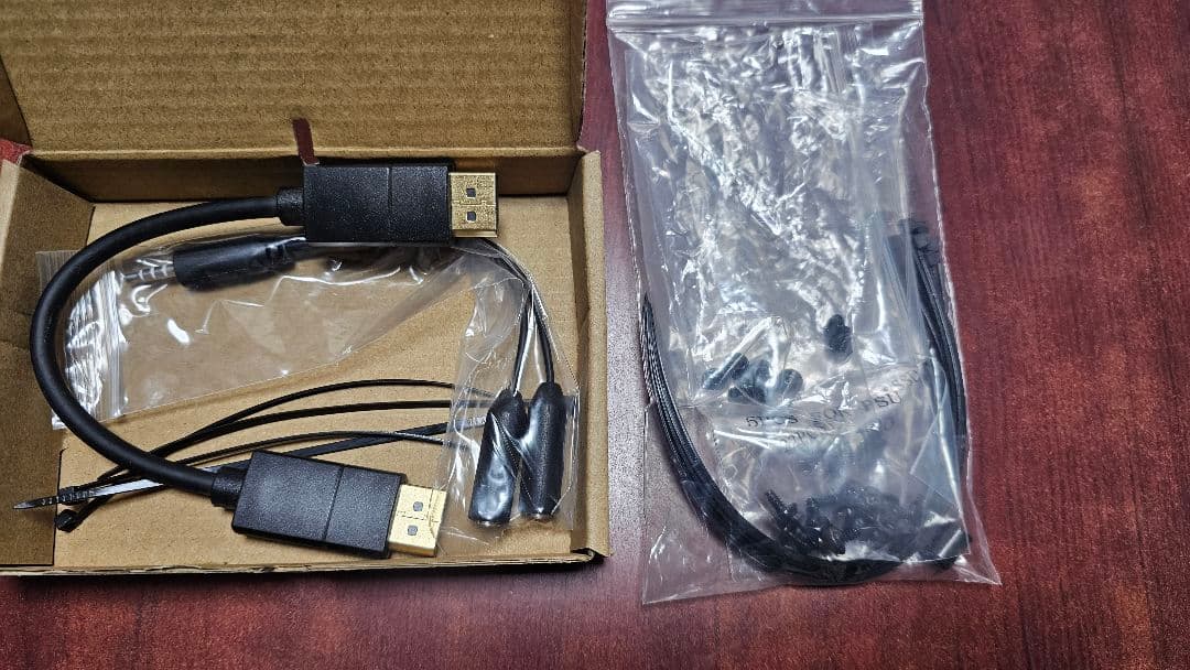 Hyte y70 touch　白　pcケース