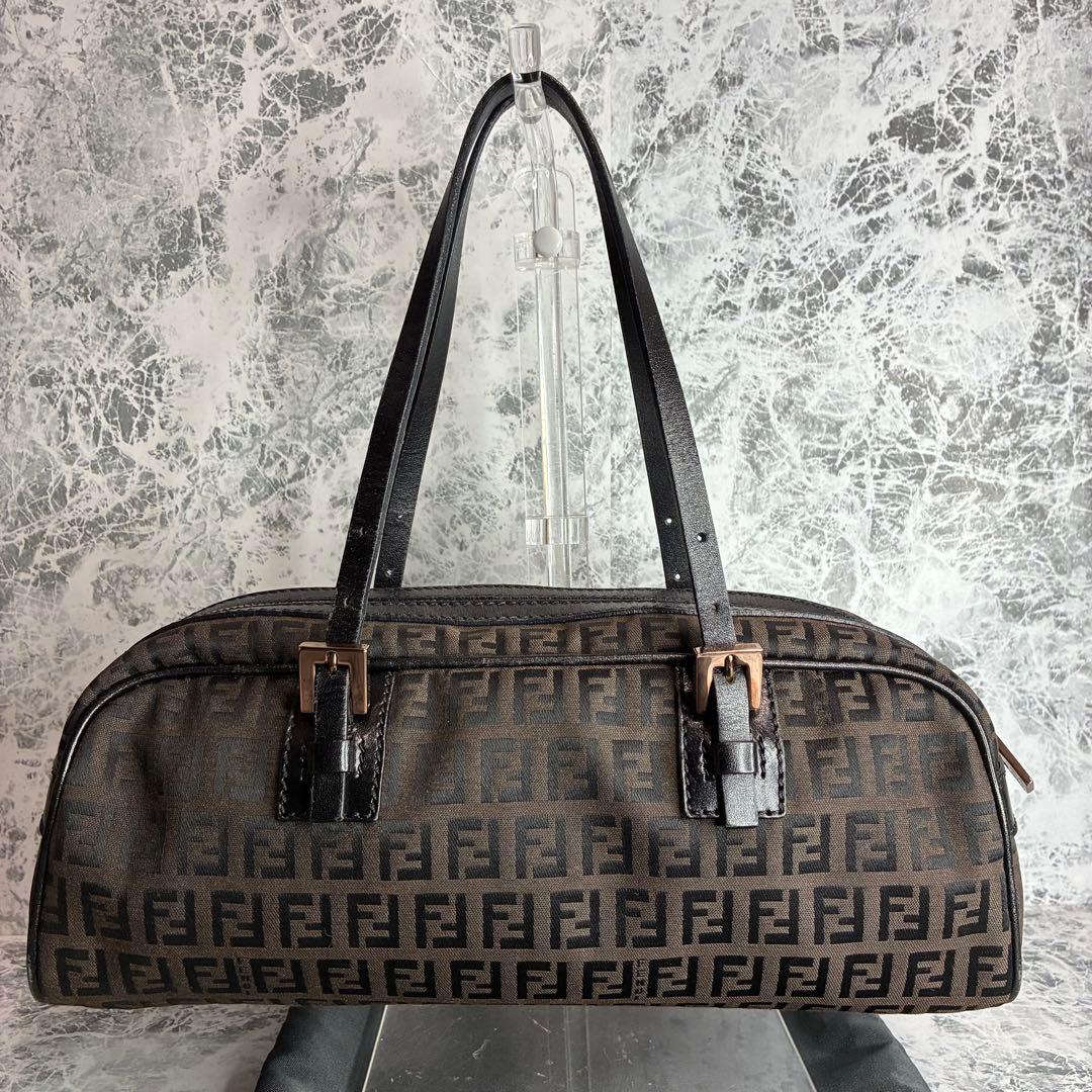 ✨FENDI✨　フェンディ　ハンドバッグ　ミニバッグ　ワンショルダーバッグ