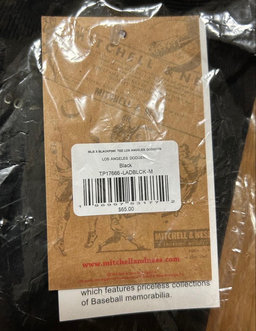 BLACKPINK × Mitchell & Ness × ドジャース　Tシャツ