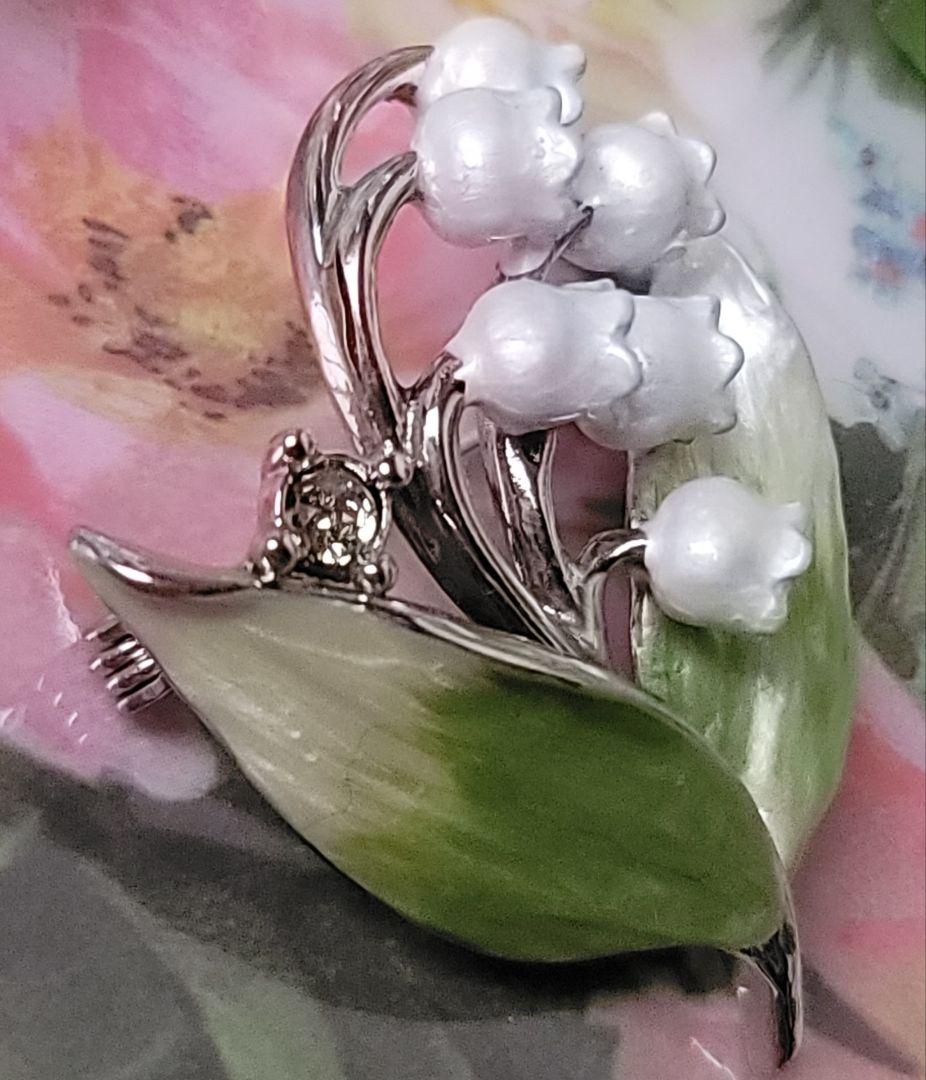 ヴァンドームブティック　ブローチ　スズラン　すずらん