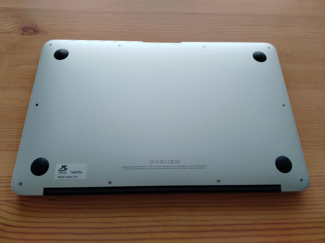 MacBook本体 MacBook Air (11-inch, Mid 2013)