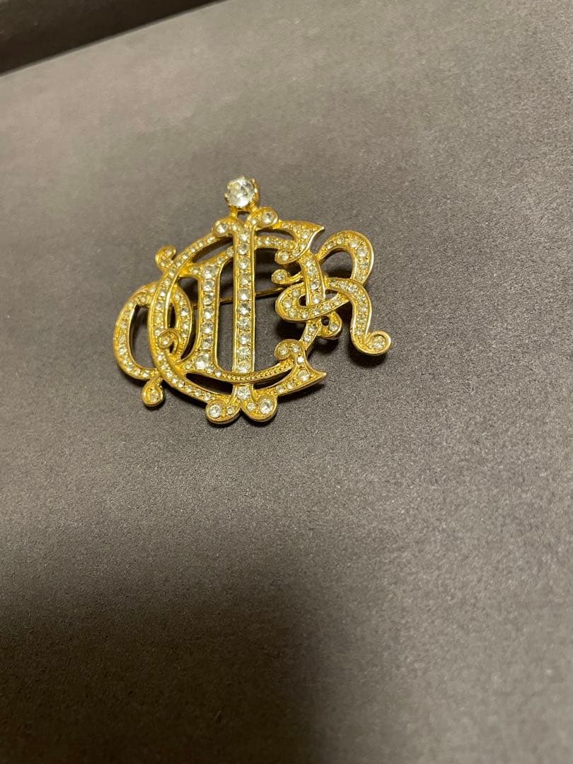 DIOR ブローチ　【未使用品】