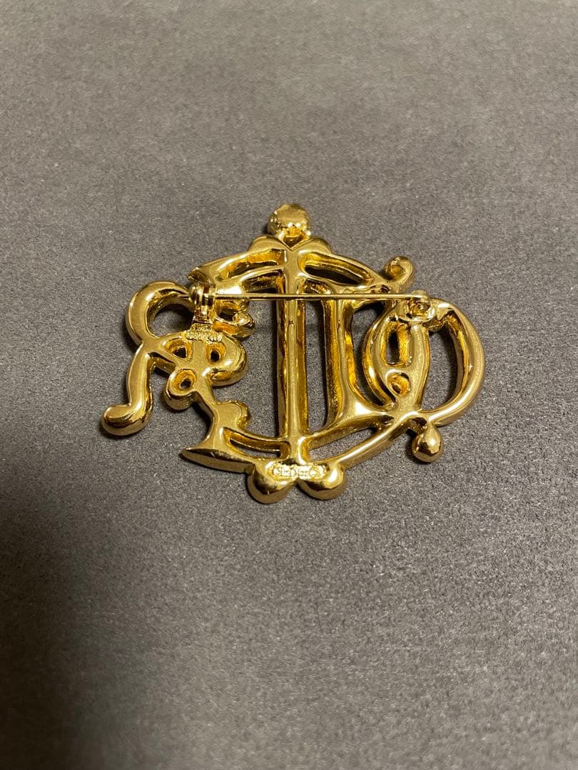 DIOR ブローチ　【未使用品】
