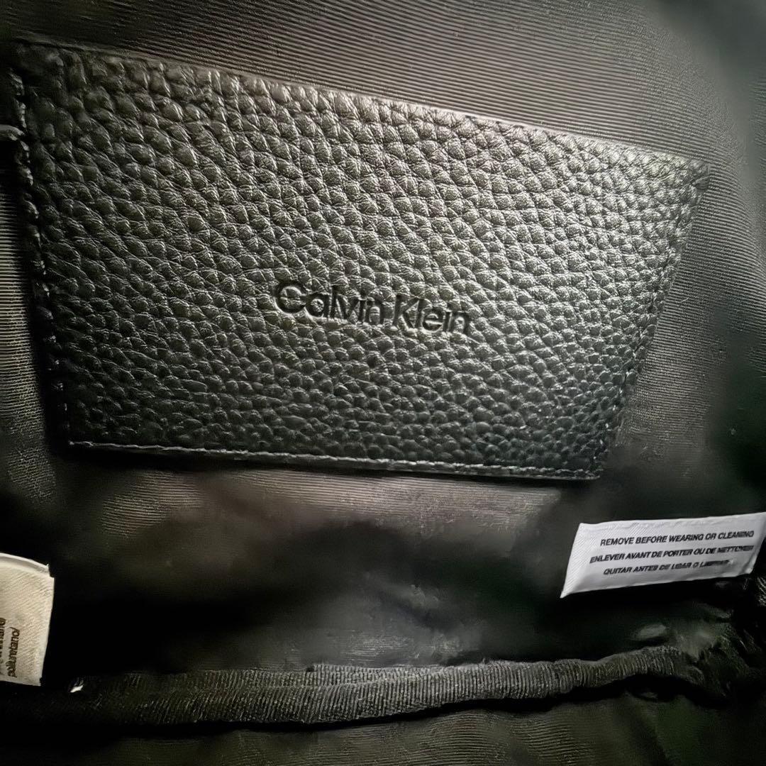 海外限定✨新品 カルバンクライン ダブルジップショルダーバッグ カメラ シボ 黒