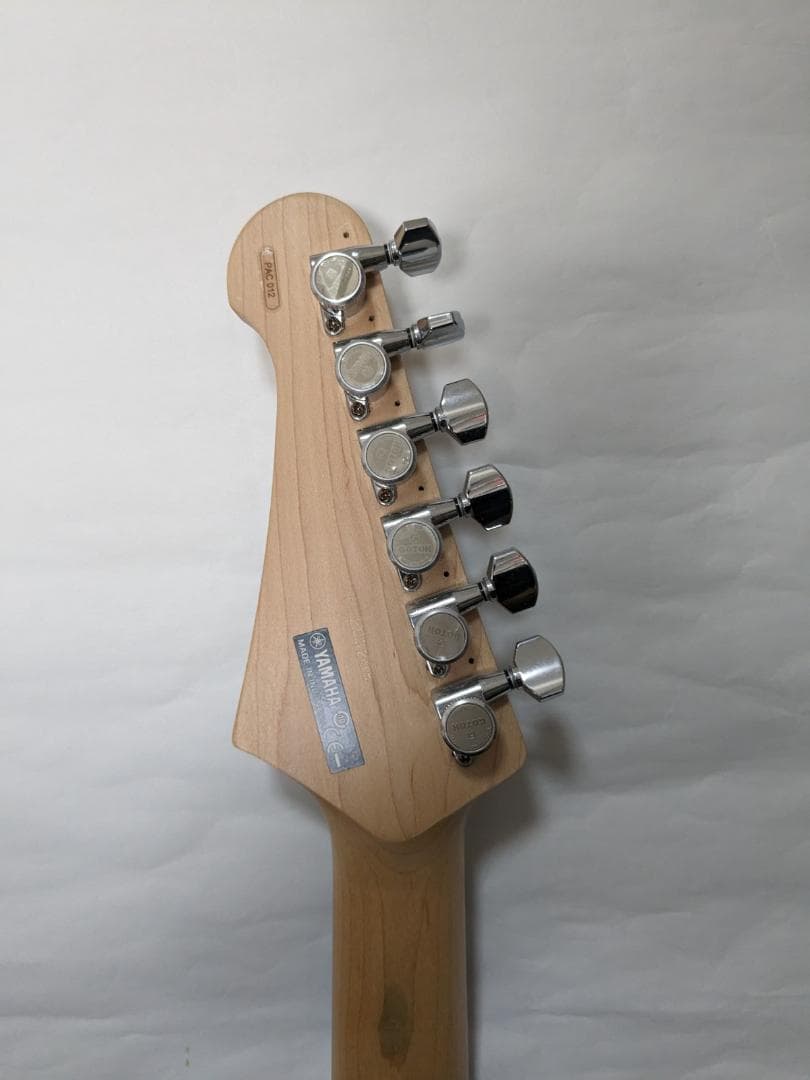 YAMAHA PACIFICA 012 Mod 改造品