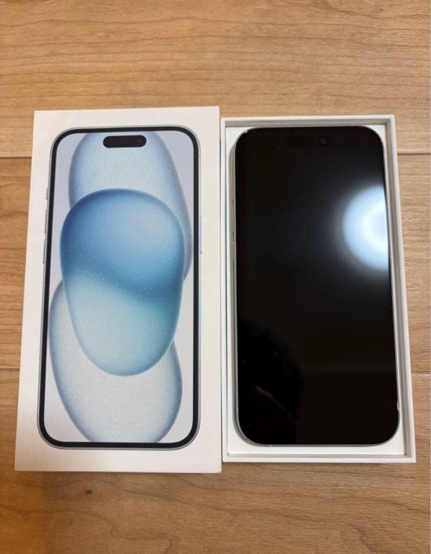 iPhone 15 128gb simフリー　ブルー　バッテリー90%