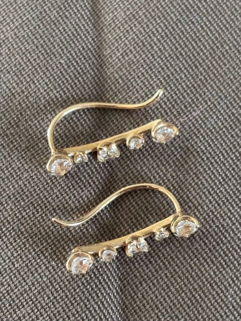 スタージュエリー K10 ジルコニア ピアス（両耳）