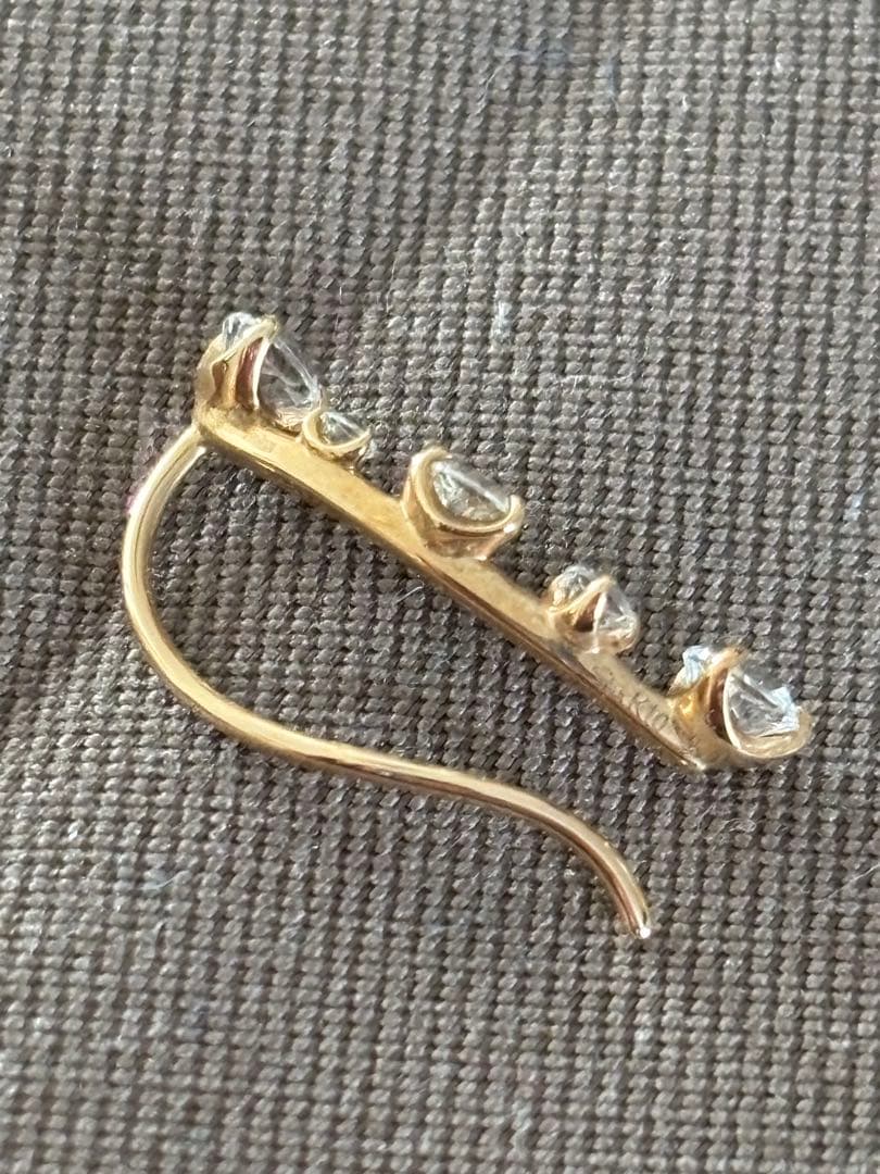 スタージュエリー K10 ジルコニア ピアス（両耳）