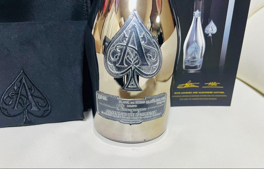 アルマンド　ブラック　ブランド ノアール　カード　専用ケース　カバー　未開封